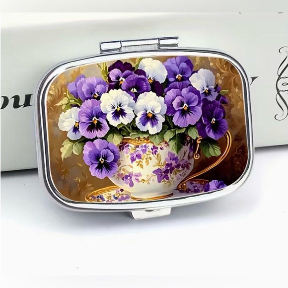 Pansy Floral Nature Inspired Pill Organizer 2-Compartment Compact Pill Case New - Picture 8 of 11